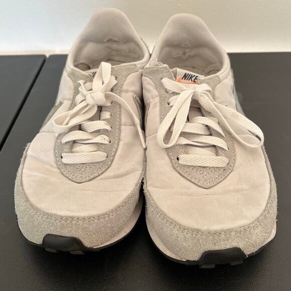 Nike Waffle Trainer 2 White Metal Silver Women's sneakers Size 9.5  $90 - Picture 2 of 13